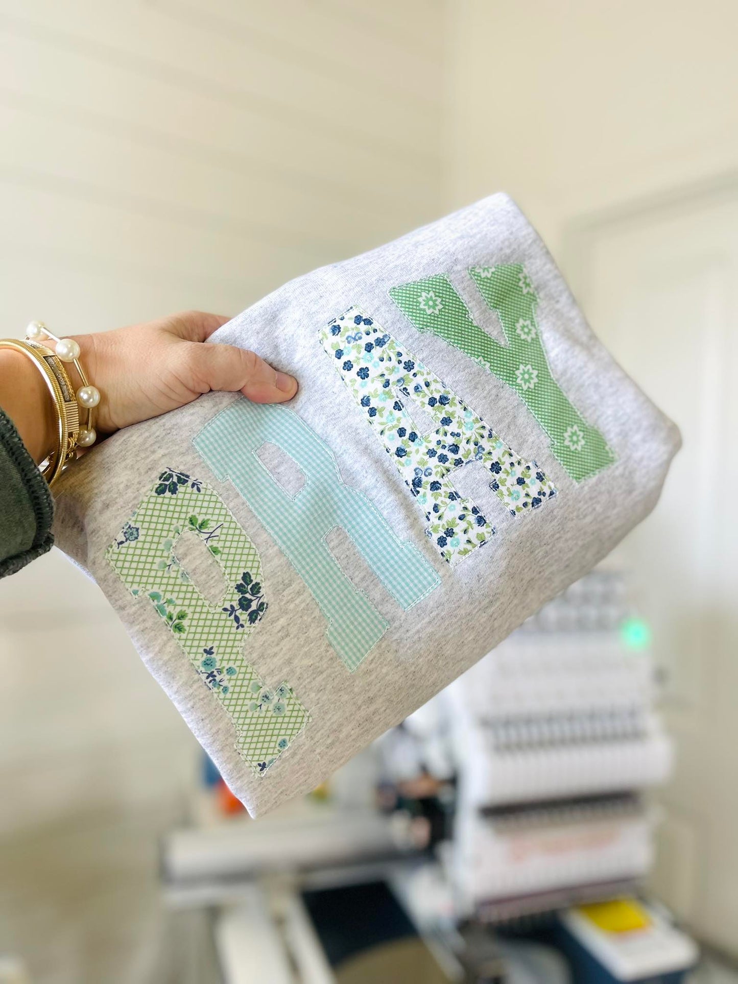 Pray Applique Sweatshirt Gildan Crewneck Unisex